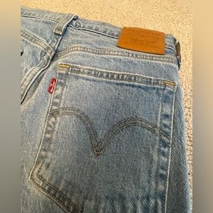 Levis Wedgie Straight Size 26